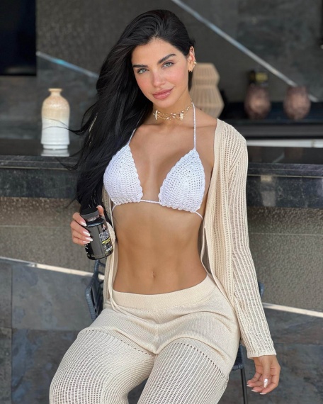 Damira, stunning Russian escort in Rome for sex Damira, stunning Russian escort in Rome for sex