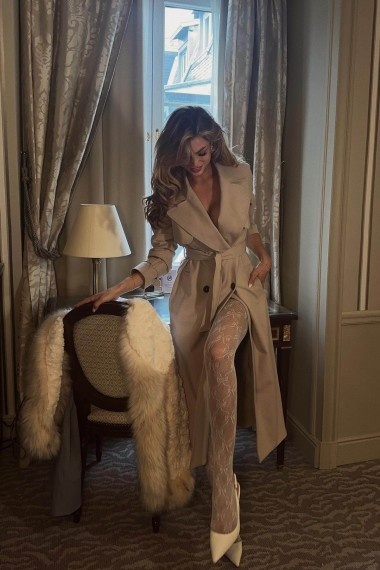 Vesta, beautiful Russian escort who offers massages in Rome Vesta, beautiful Russian escort who offers massages in Rome