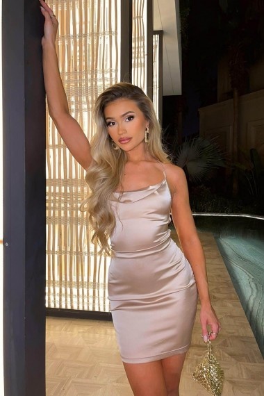 Jane, beautiful Russian escort who offers company in Rome