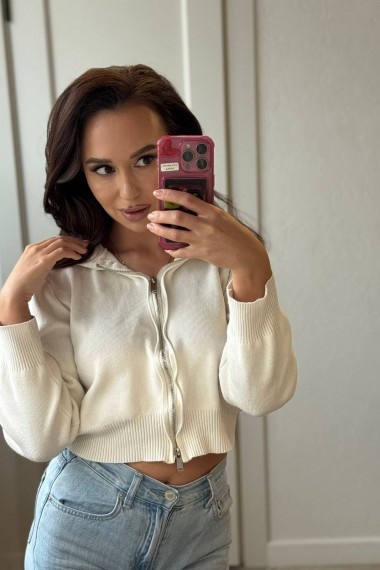 Farida, beautiful Russian escort who offers massages in Rome