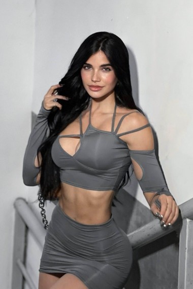 Damira, beautiful Russian escort who offers company in Rome Damira, beautiful Russian escort who offers company in Rome