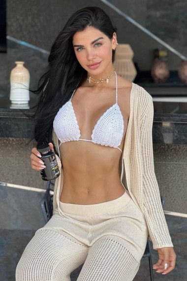 Damira, beautiful Russian escort who offers girlfriend experience in Rome Damira, beautiful Russian escort who offers girlfriend experience in Rome