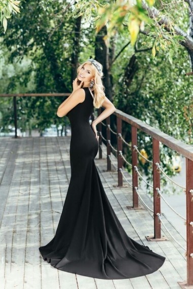Olga, beautiful Russian escort who offers dates in Rome