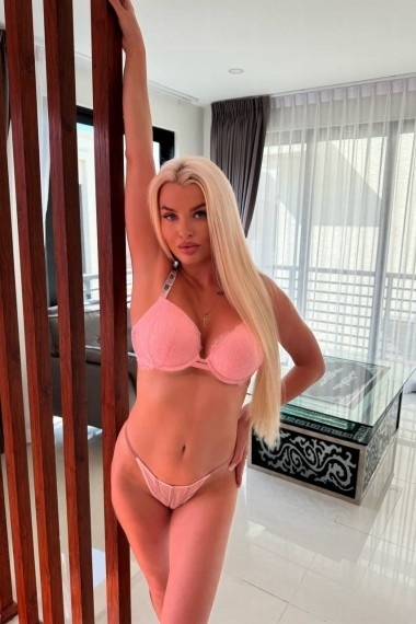 Pelageia, beautiful Russian escort who offers company in Rome