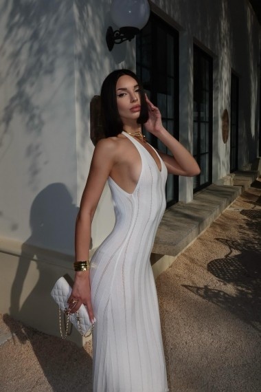 Evelin-pretty-woman, beautiful Russian escort who offers oral job in Rome